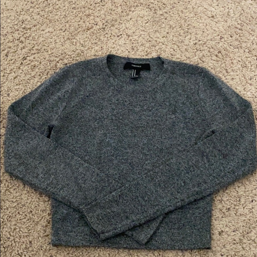 Grey knit, cropped sweater